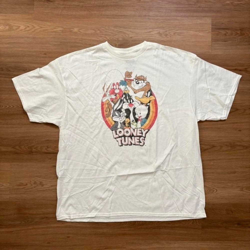 Looney Tunes Vintage-Style Tee (Size 3XL)